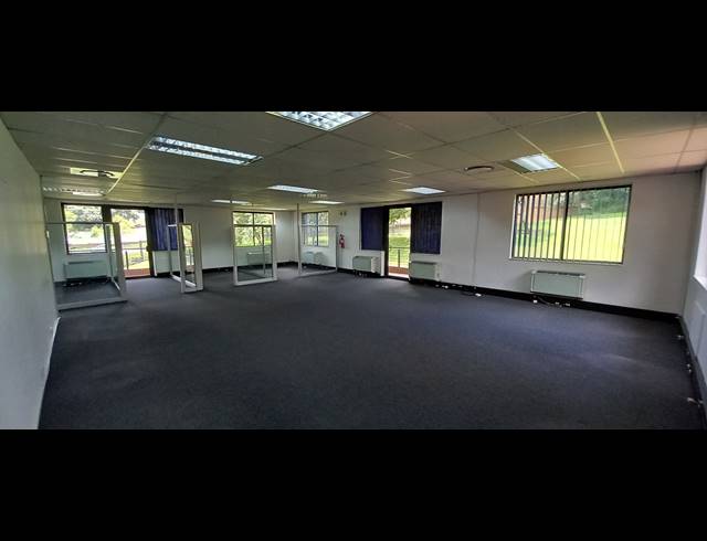 151M² OFFICE TO LET IN BRYANSTON